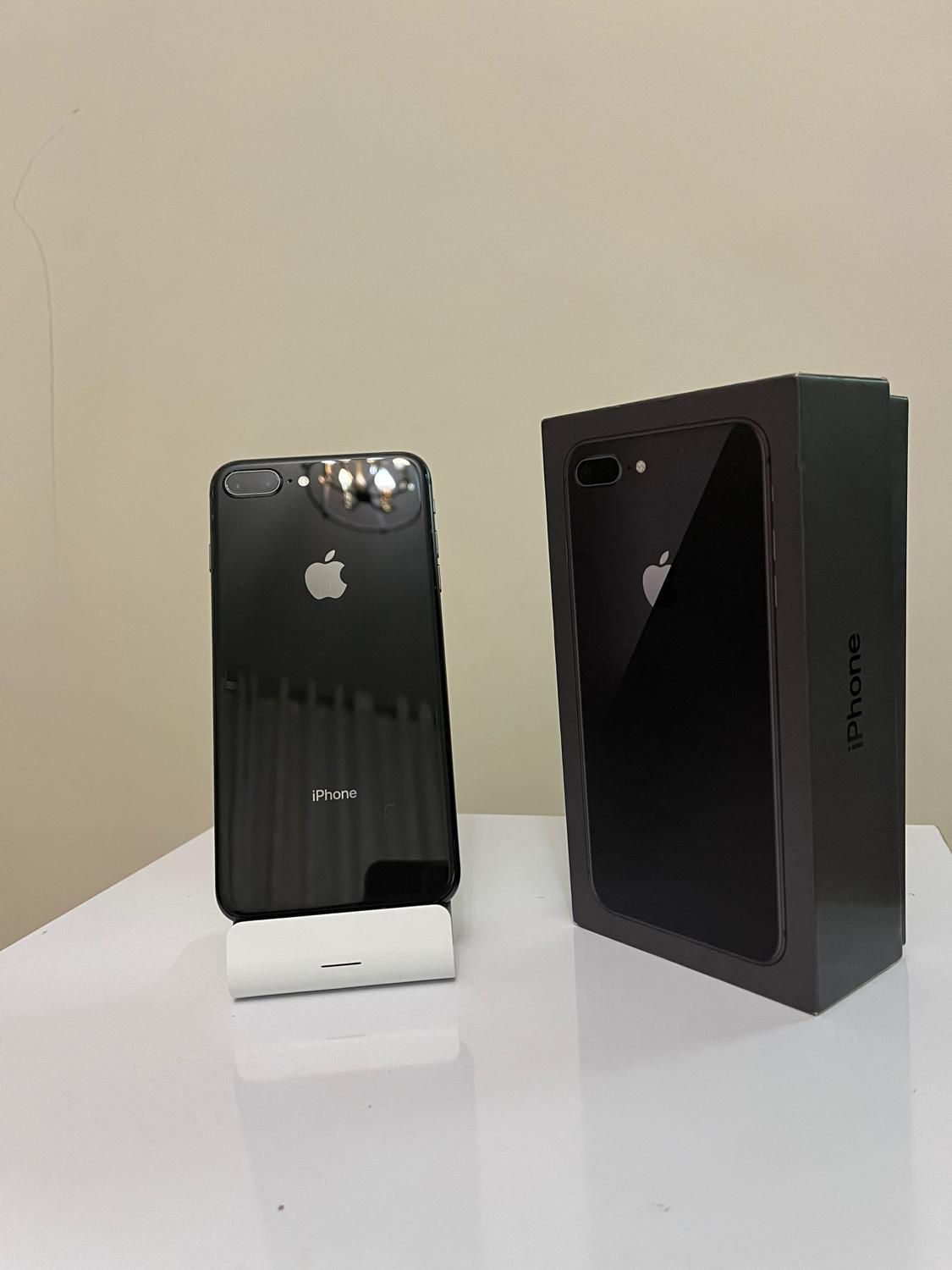 اپل iPhone 8 Plus با حافظهٔ ۲۵۶ گیگابایت|موبایل|تهران, پیروزی|دیوار