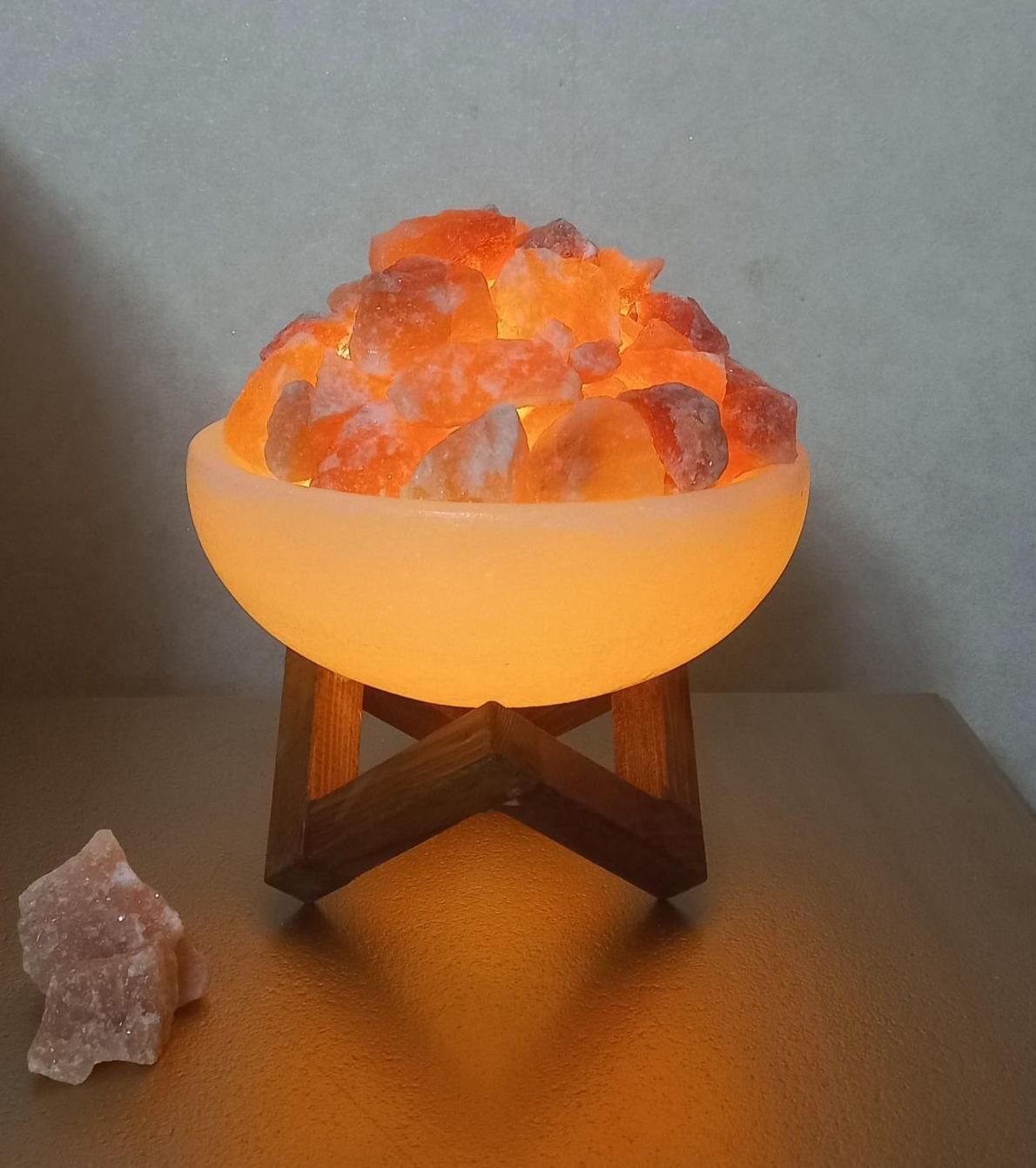 آباژور کاسه سفید سنگ نمک چراغ خواب باسنگ نارنجی|چراغ خواب و آباژور|تهران, فلسطین (میدان انقلاب)|دیوار