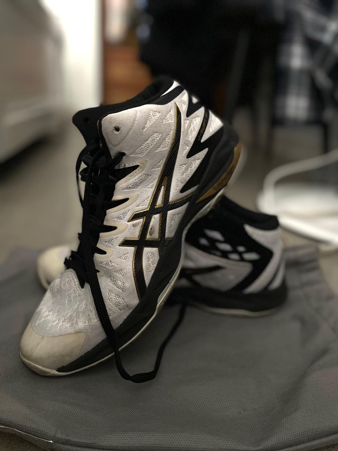 کتونی والیبال asics|کیف، کفش، کمربند|تهران, نیرو هوایی|دیوار