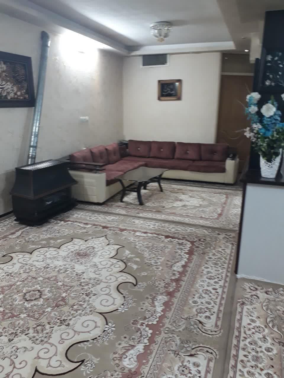 منزل ویلایی نزدیک به مرکز شهر و دارای دسترسی|فروش خانه و ویلا|اصفهان, خرم|دیوار