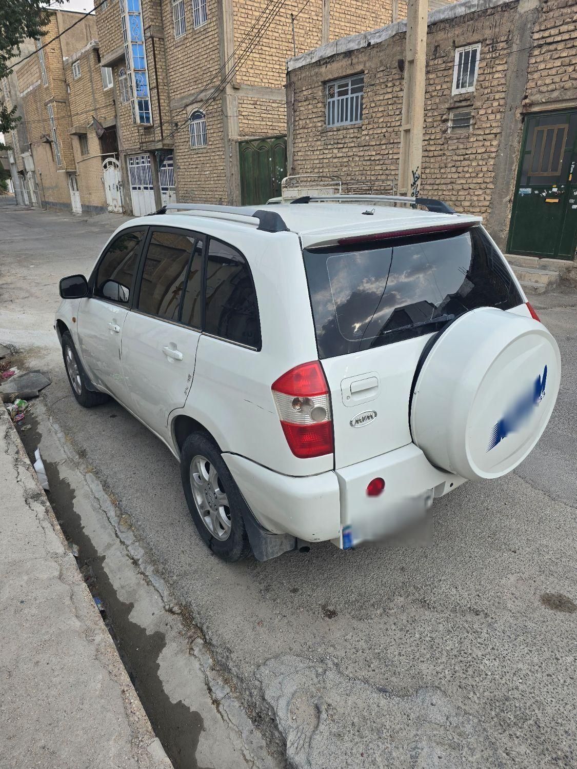 ام‌وی‌ام X33 دنده‌ای، مدل ۱۳۹۰|خودرو سواری و وانت|مرودشت, بیست متری بیمارستان|دیوار