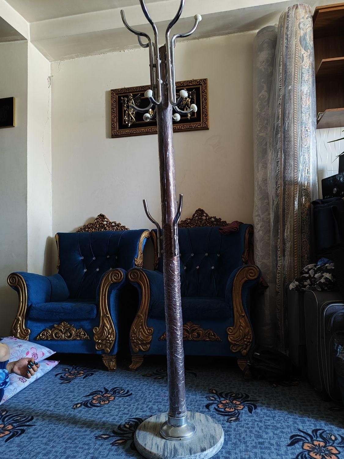 چوب لباسی ایستاده|بندرخت و رخت‌آویز|رباط‌کریم, |دیوار