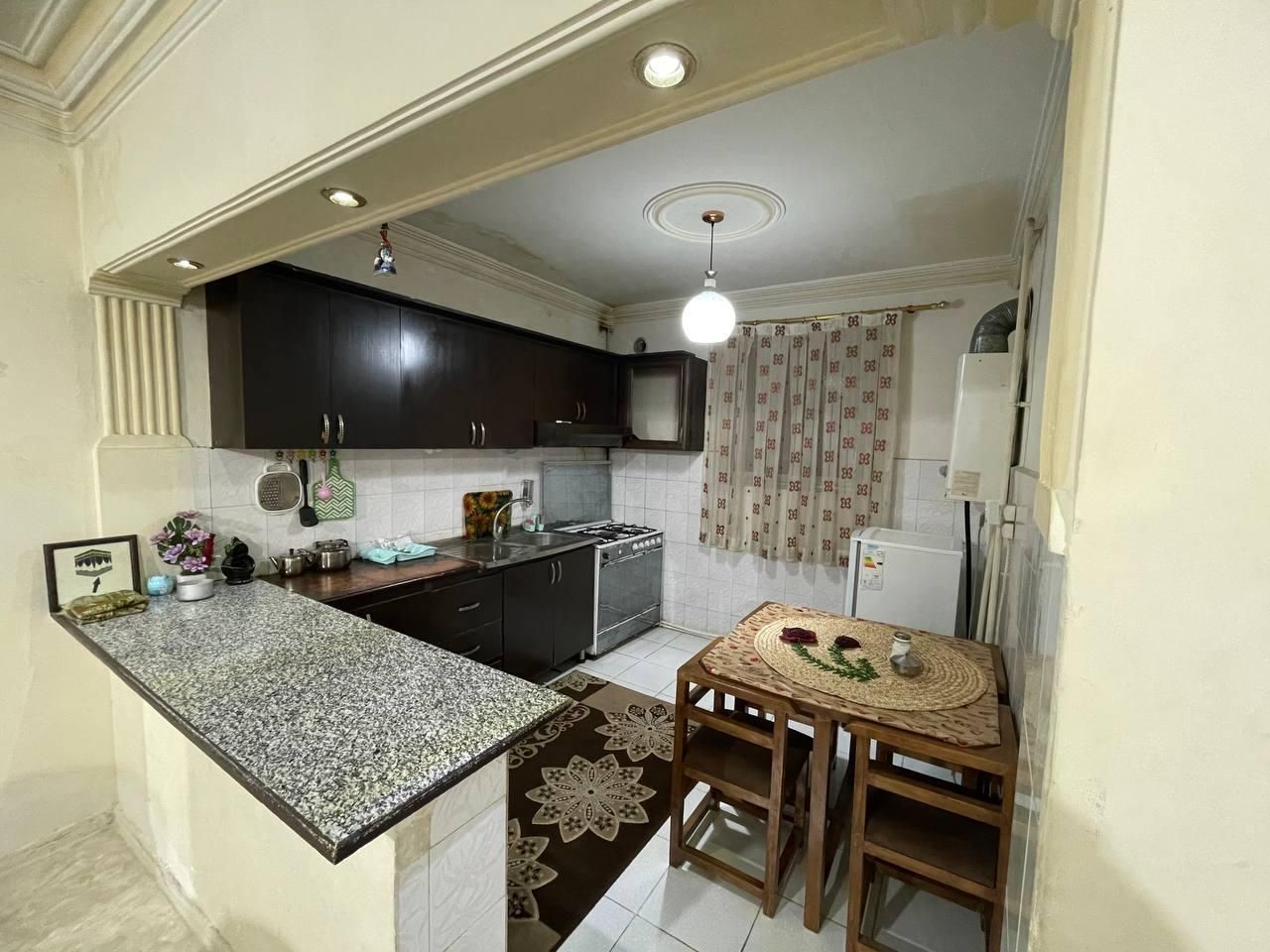 اجاره واحد مبله در مرکز شهر رشت تمیز پارکینگ|اجارهٔ کوتاه‌مدت آپارتمان و سوئیت|رشت, آزادگان|دیوار