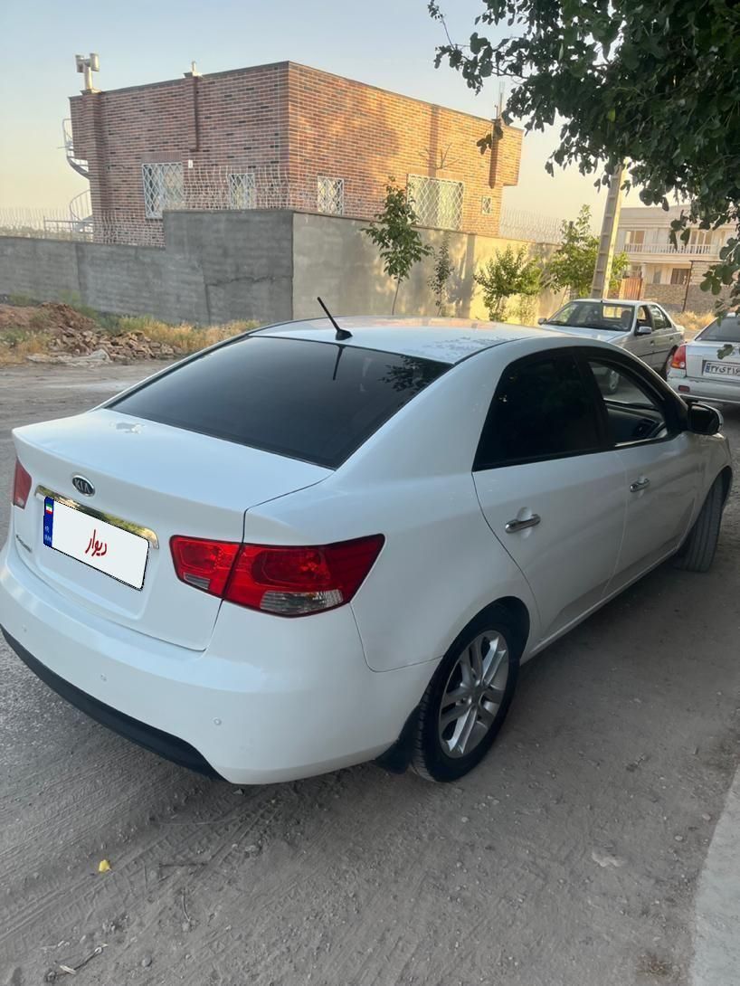 کیا سراتو اتوماتیک 2000cc، مدل ۲۰۱۶|خودرو سواری و وانت|نیشابور, دارایی|دیوار