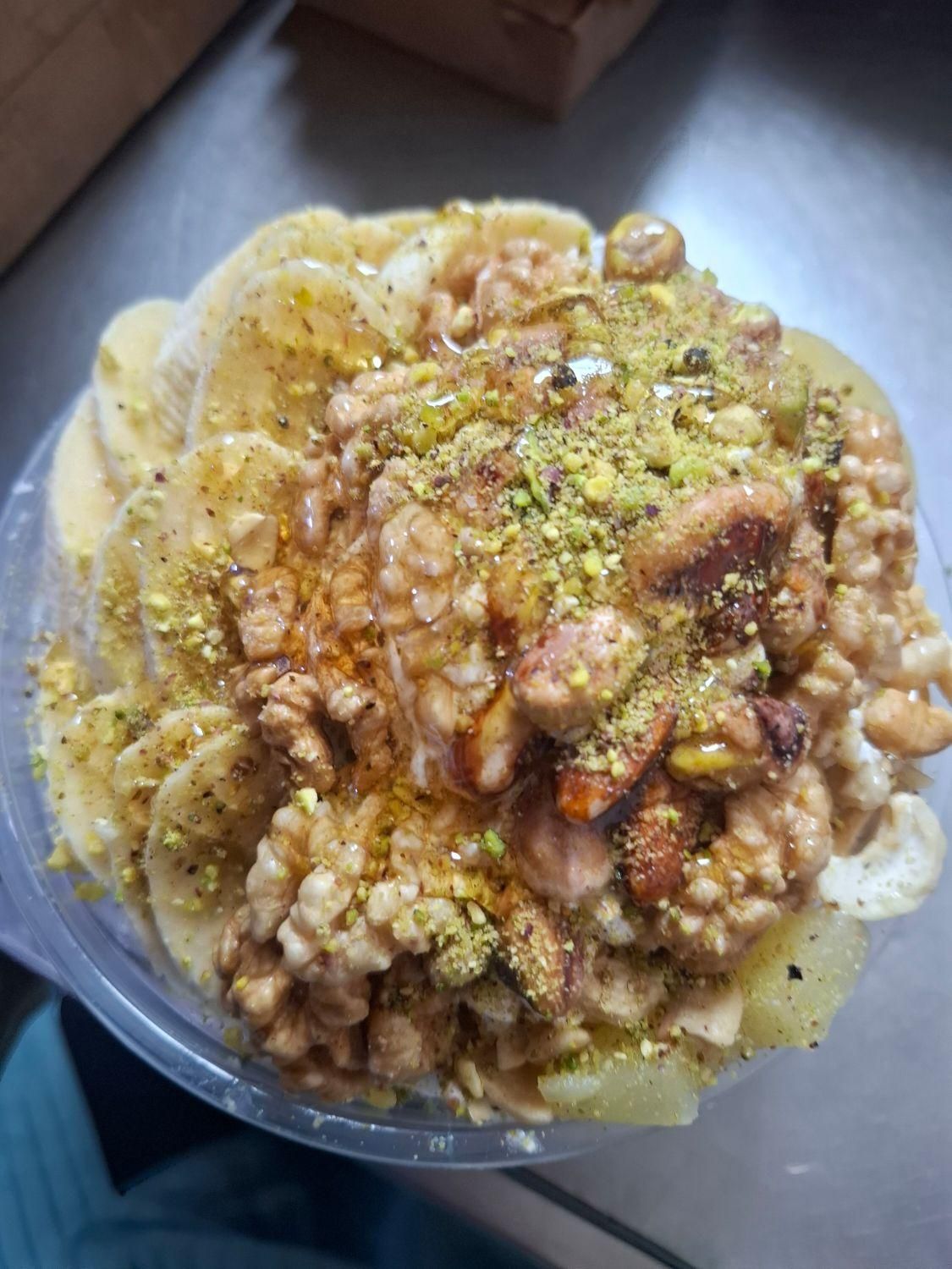 به یک  همکار ساده یا نیمه ماهر جهت آبمیوه بستنی|استخدام خدمات فروشگاه و رستوران|تهران, فلاح|دیوار