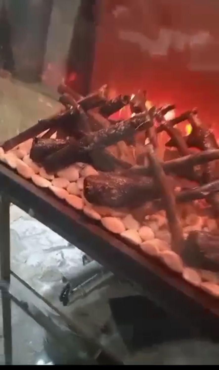 شومینه برقی مدرن با هیزم طبیعی|بخاری، هیتر، شومینه|مشهد, جانباز|دیوار