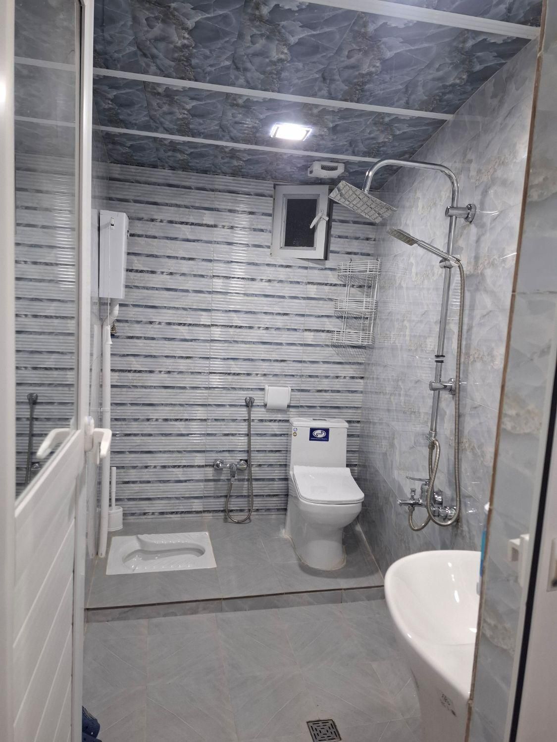 ویلا۲خواب داخل شهر ماهانه و فصلیم اجاره داده میشود|اجارهٔ کوتاه‌مدت ویلا و باغ|رامسر, |دیوار