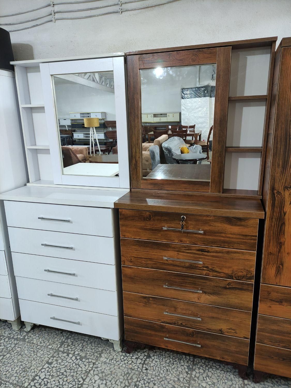 میز آرایش|تخت و سرویس خواب|لاهیجان, حاجی آباد|دیوار