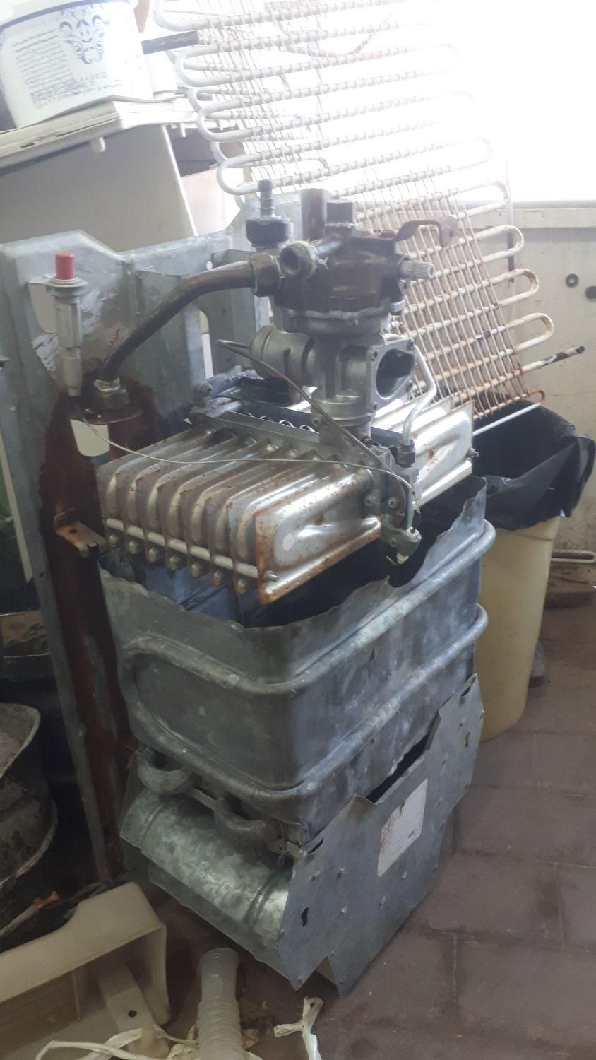 تعمیر و سرویس آبگرمکن دیواری|خدمات پیشه و مهارت|دزفول, |دیوار