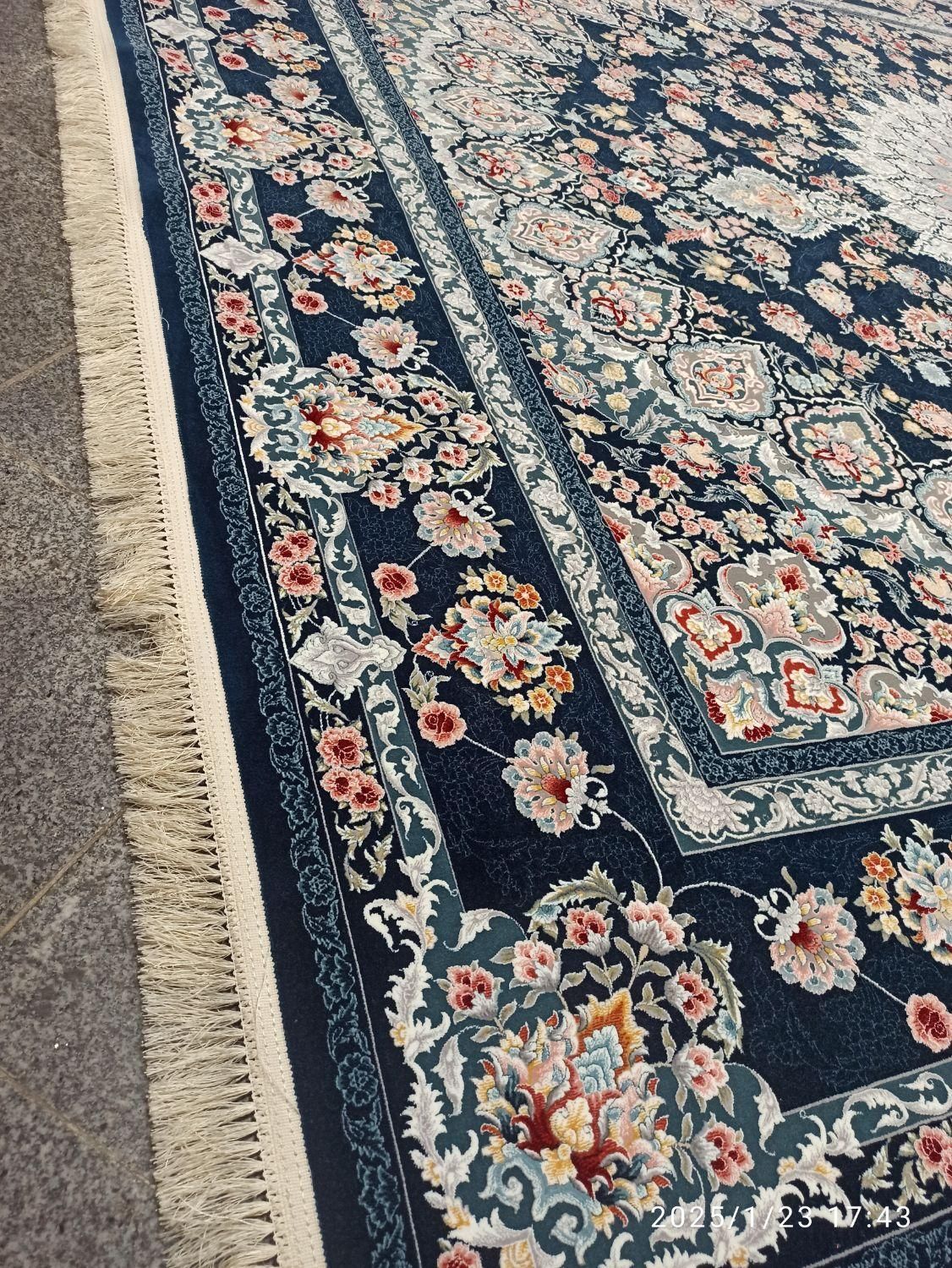 یک تخته 12 و یک تخت ۹ متری ۱۲۰۰ شانه نو آکبند|فرش|مشهد, شهرک رازی (شهرک غرب)|دیوار