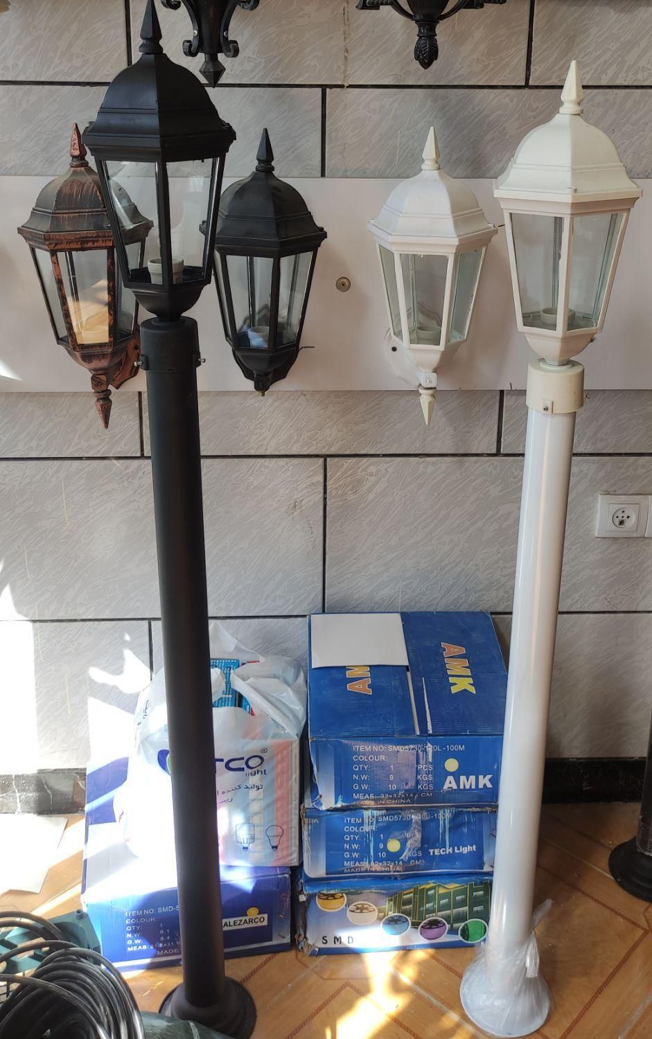 چراغ دیواری حیاطی و باغی|لامپ و چراغ|چهارباغ, |دیوار