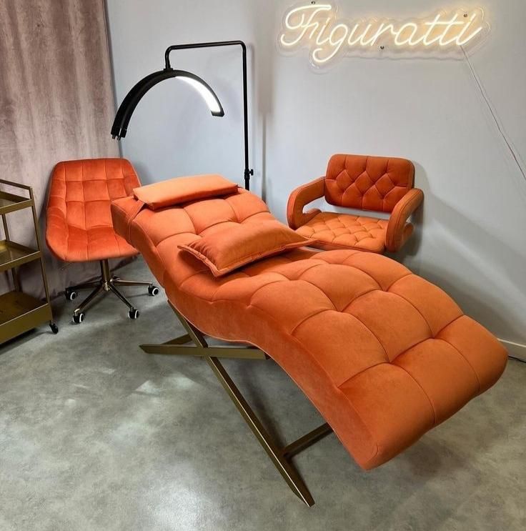 ترولی.صندلی.تخت.|آرایشگاه و سالنهای زیبایی|ارومیه, |دیوار