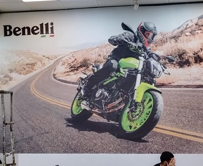 نصاب  کاغذ دیواری و پوستر|خدمات پیشه و مهارت|اهواز, سپیدار|دیوار