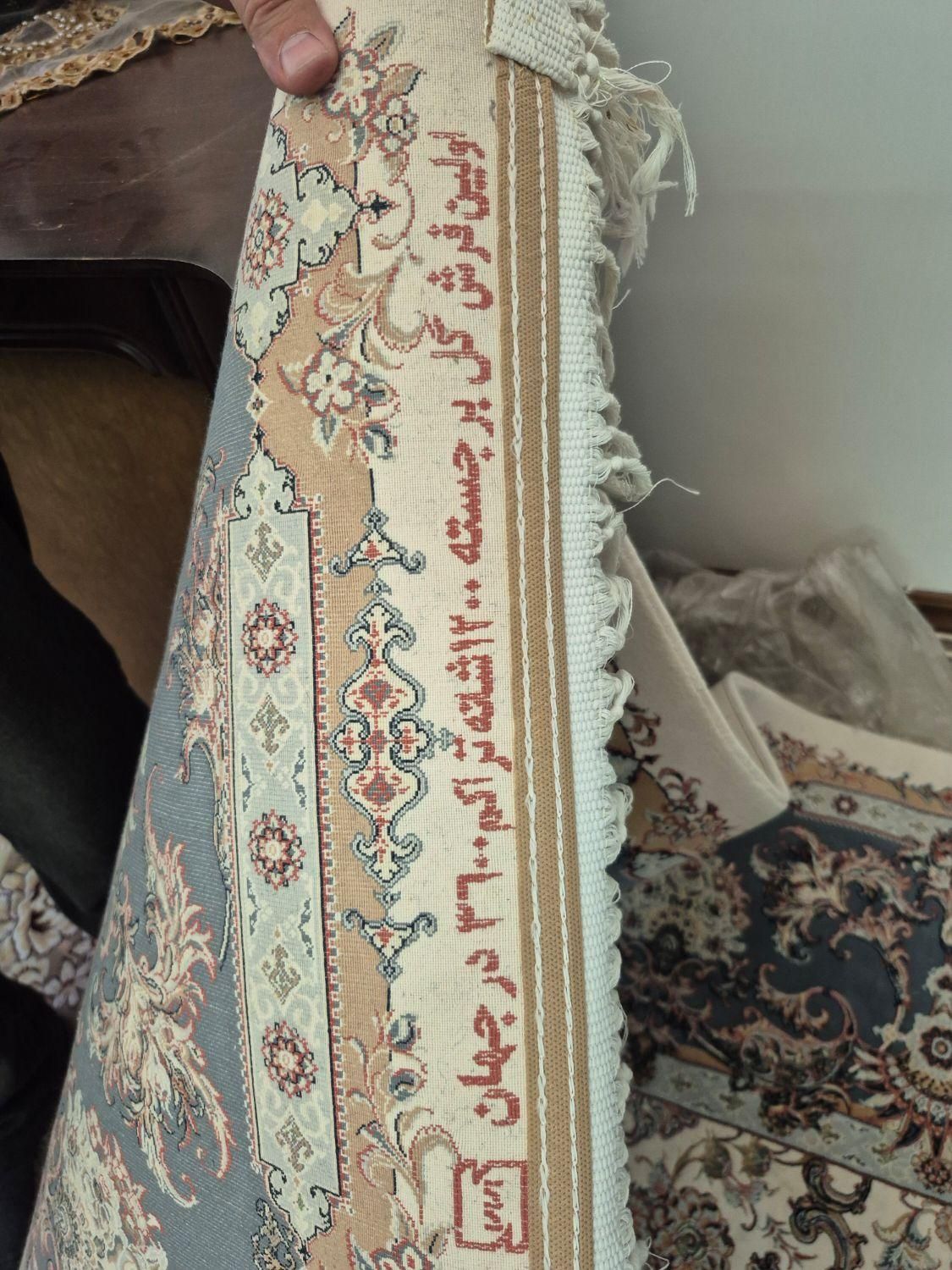 فرش ماشینی ۹ متری ۱۲۰۰ شانه تراکم ۳۶۰۰ گل برجسته|فرش|تهران, افسریه|دیوار