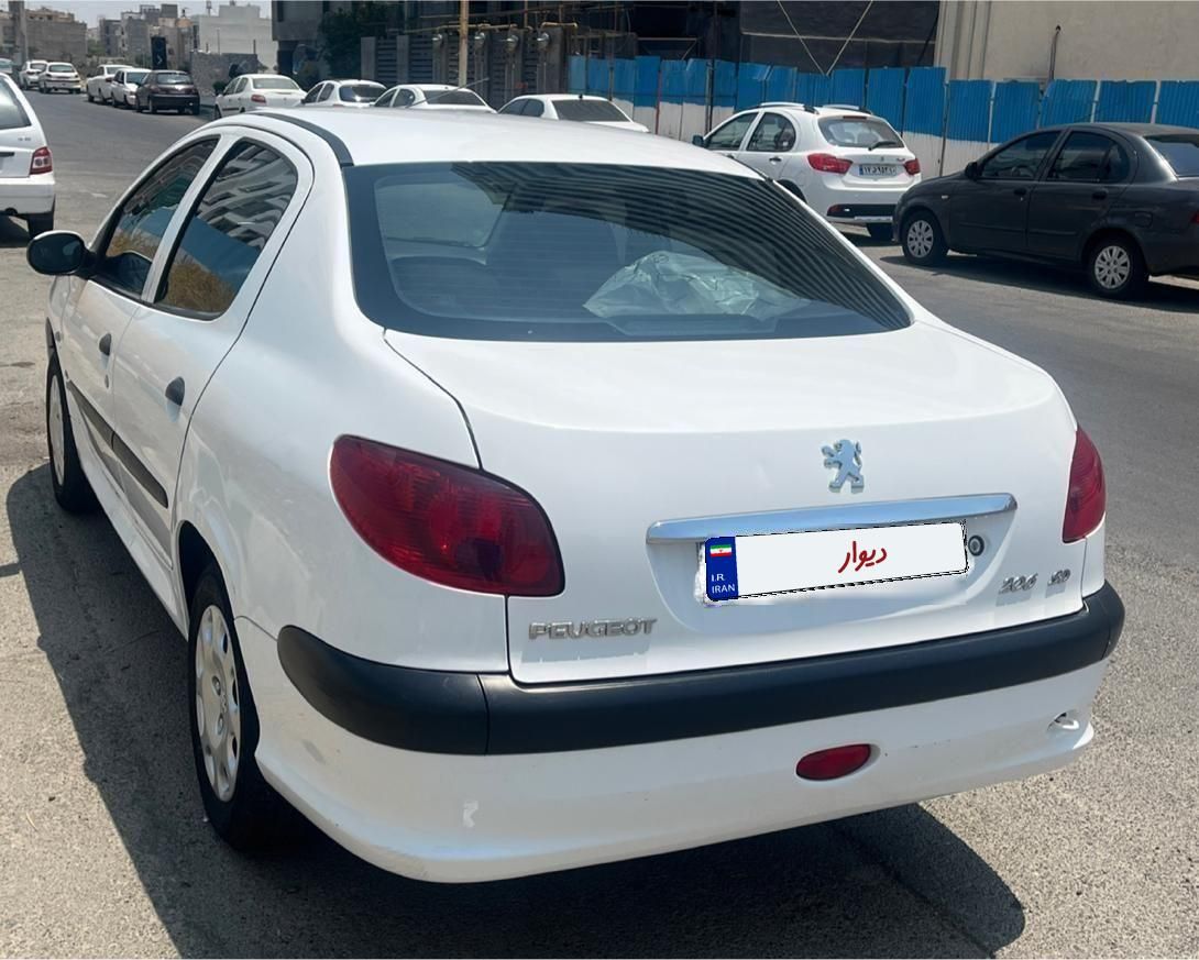 پژو ۲۰۶ صندوقدار SD V8|خودرو سواری و وانت|تهران, دریاچه شهدای خلیج فارس|دیوار