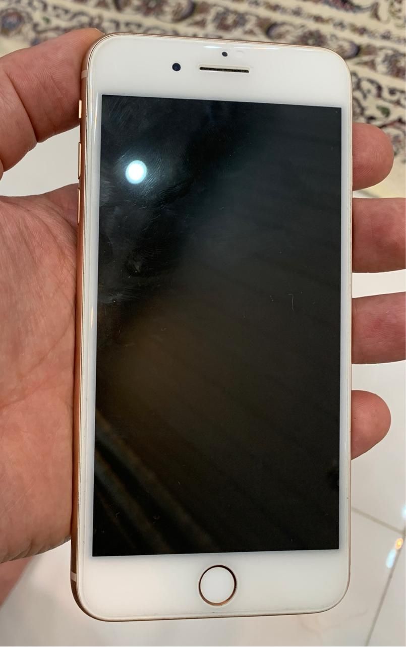 اپل iPhone 8 Plus با حافظهٔ ۶۴ گیگابایت|موبایل|ملایر, |دیوار