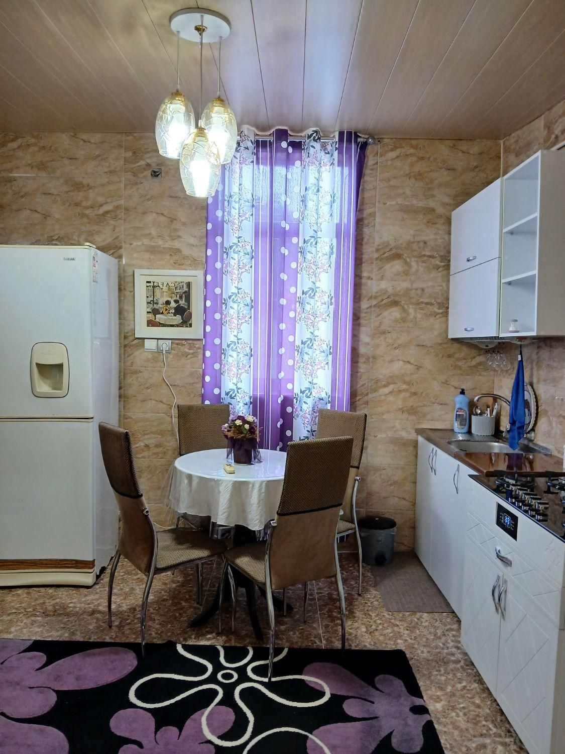 سوئیت تمیز در مرکز شهر نزدیک دریا.|اجارهٔ کوتاهمدت آپارتمان و سوئیت|بندر انزلی, آذربایجان|دیوار