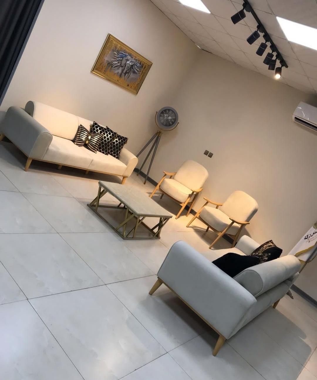 مبلمان راحتی|مبلمان خانگی و میز عسلی|کیش, |دیوار