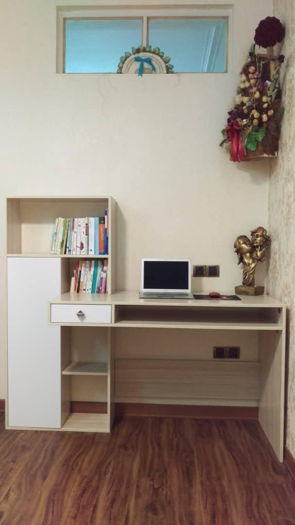 میزتحریر میز کتابخانه دار|میز تحریر و کامپیوتر|شیراز, تندگویان|دیوار