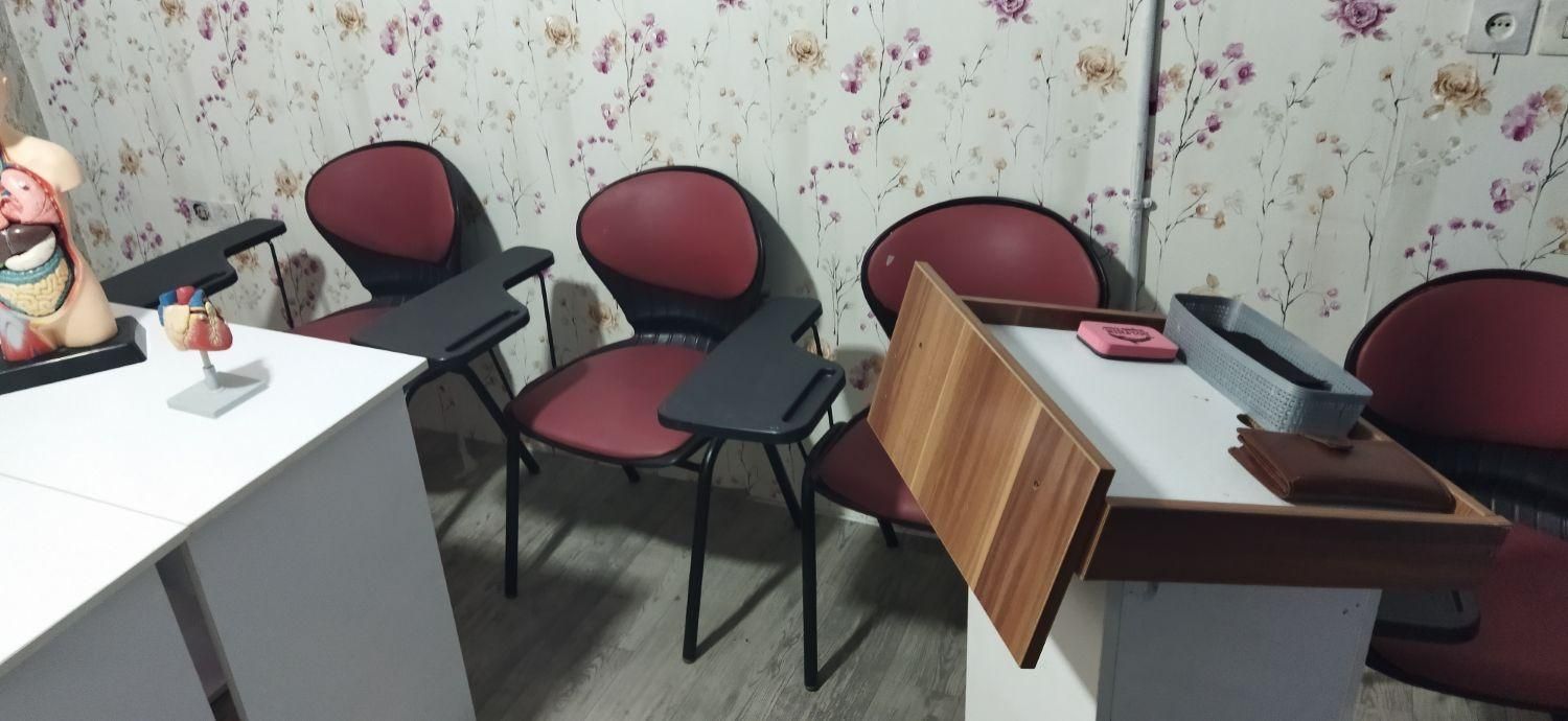 اجاره کلاس حرفه ای برای تولی محتوا و تدریس|اجارهٔ کوتاه‌مدت دفتر کار و فضای آموزشی|گلستان (تهران), |دیوار