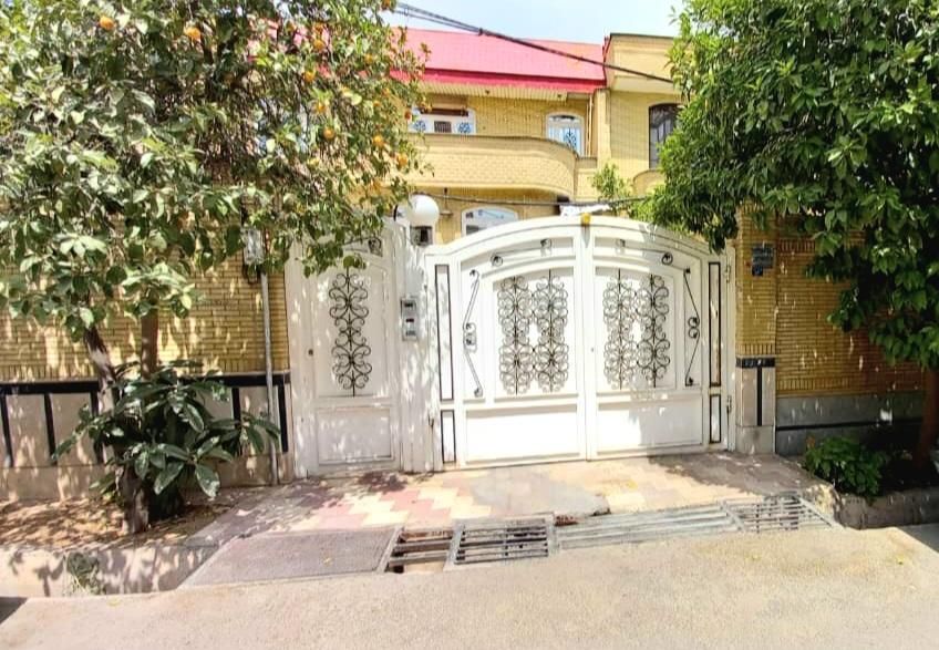 دوخوابه میدان معلم ویلایی|اجارهٔ کوتاه‌مدت ویلا و باغ|شیراز, فرهنگ شهر|دیوار