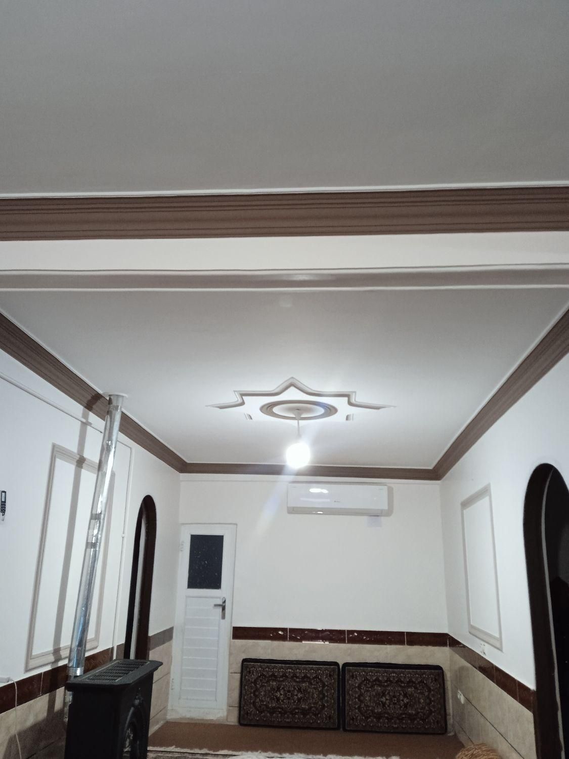 رنگ کاری ونقاشی ساختمان و چوپ درخدمت شما|خدمات پیشه و مهارت|بم, |دیوار