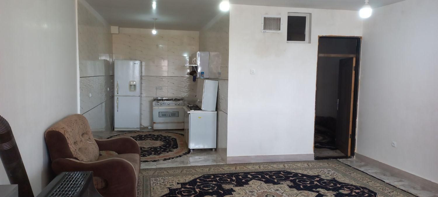 سوییت دربست وهمکف+پارکینگ بازارمبل شبانه روزی|اجارهٔ کوتاه‌مدت آپارتمان و سوئیت|ملایر, |دیوار