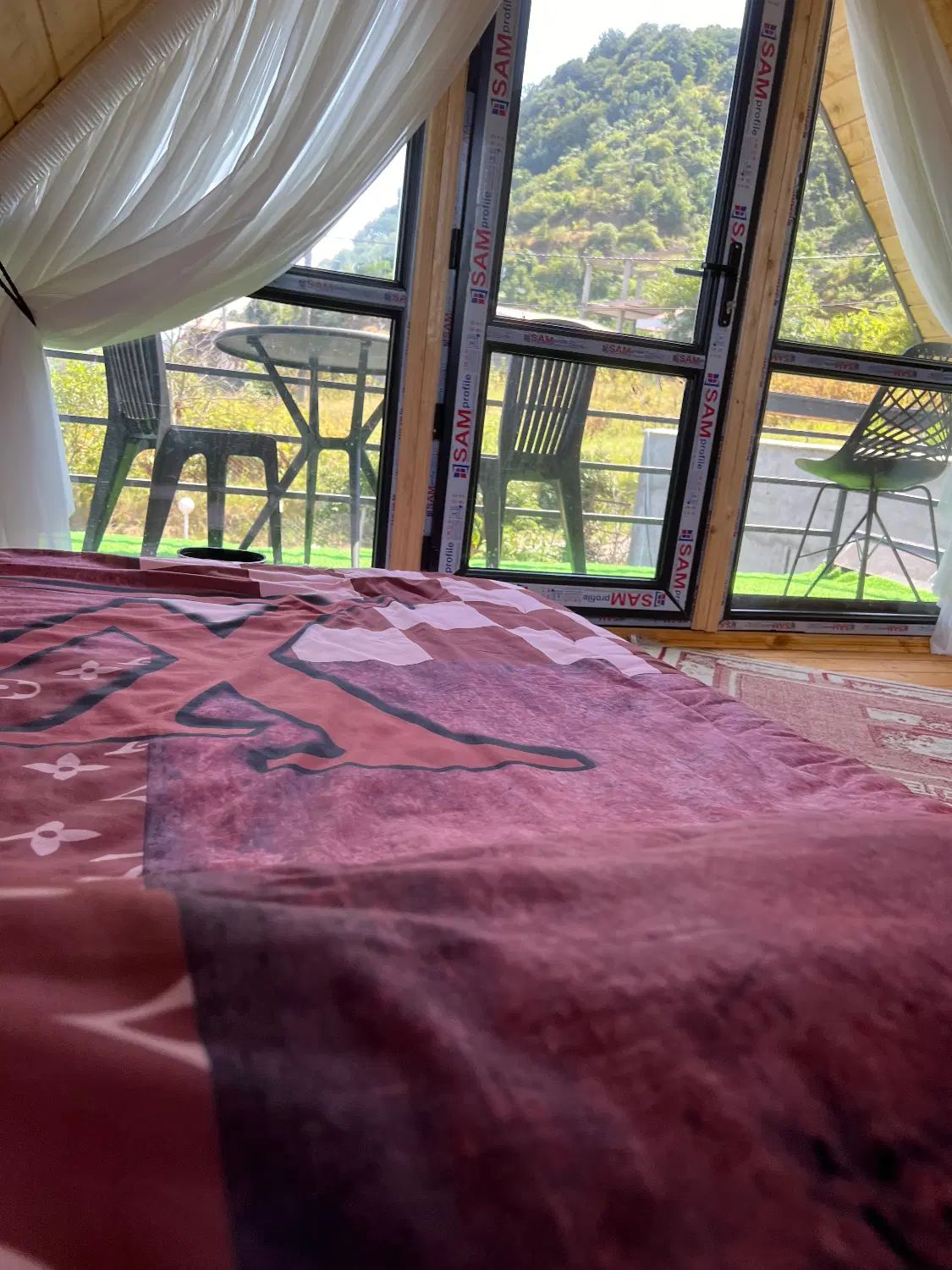 کلبه دوبلکس جنگلی با جکوزی|اجارهٔ کوتاه‌مدت ویلا و باغ|رامسر, |دیوار