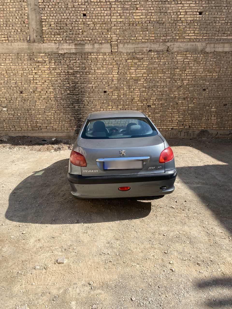 پژو 206 SD V8، مدل ۱۳۹۵|خودرو سواری و وانت|اصفهان, فرهنگیان|دیوار