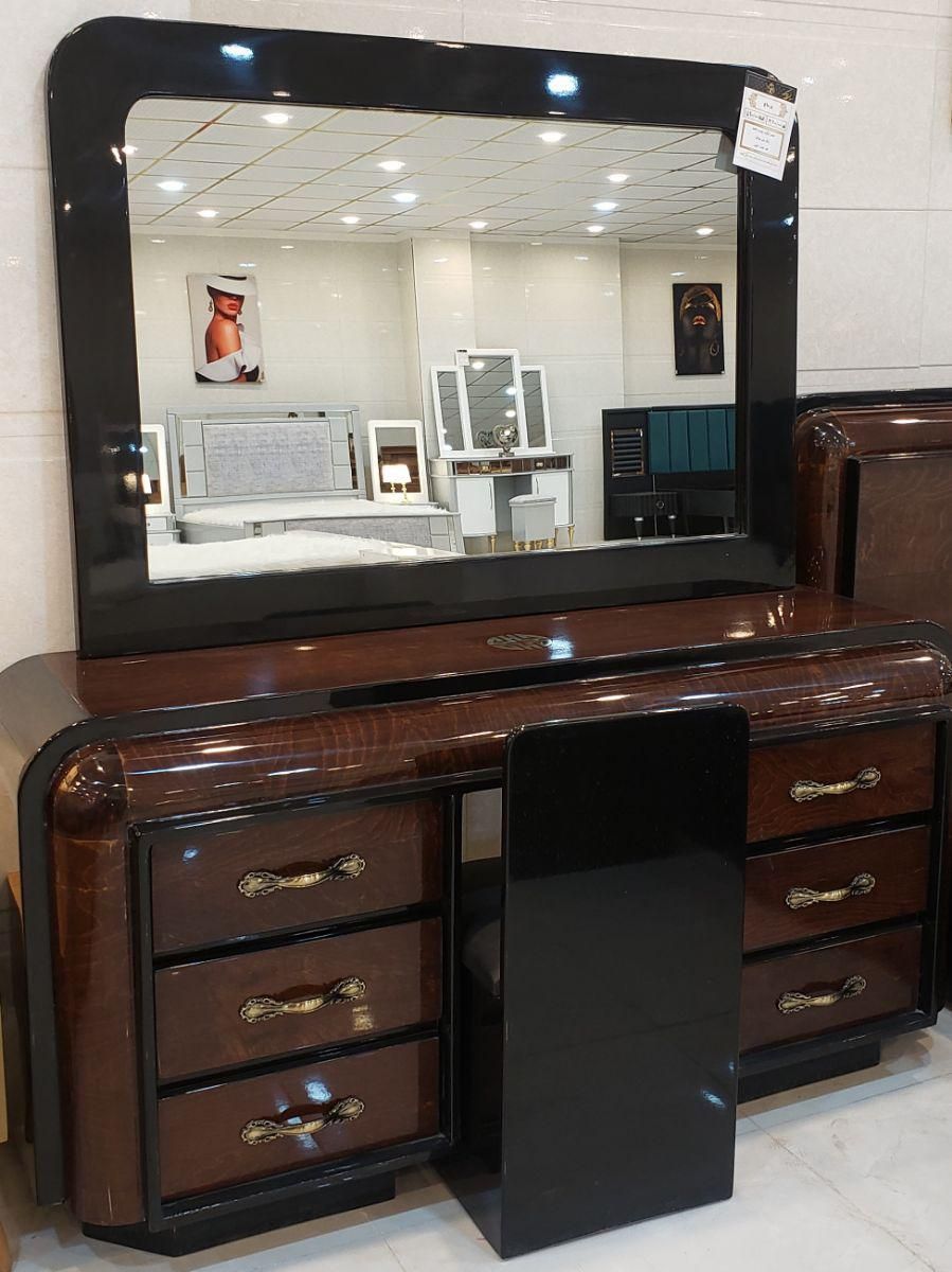 سرویس خواب ورساچ ـ سرای شاهکار|تخت و سرویس خواب|یزد, |دیوار