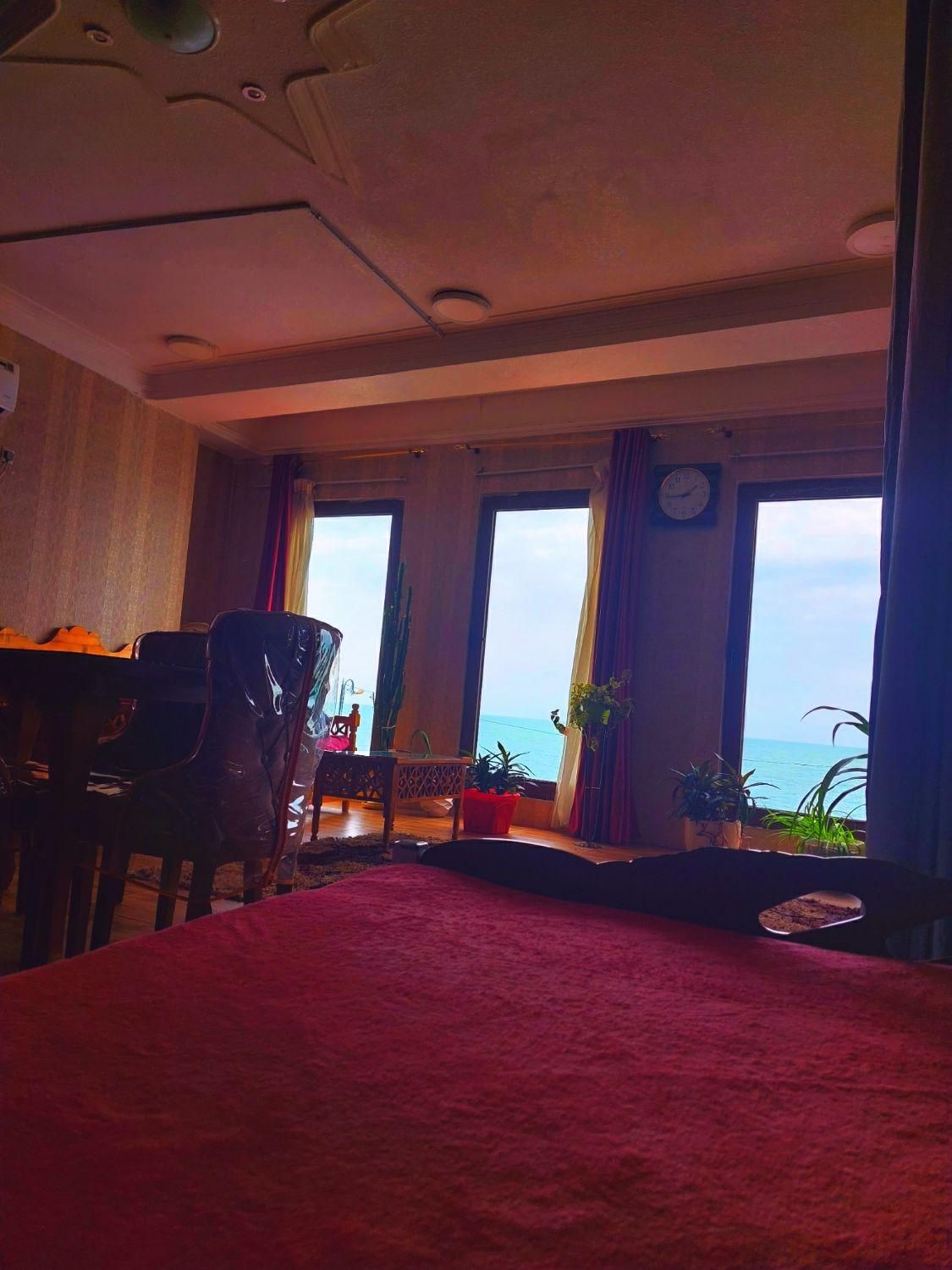 اپارتمان مبله رو به دریا|اجارهٔ کوتاه‌مدت آپارتمان و سوئیت|بوشهر, |دیوار