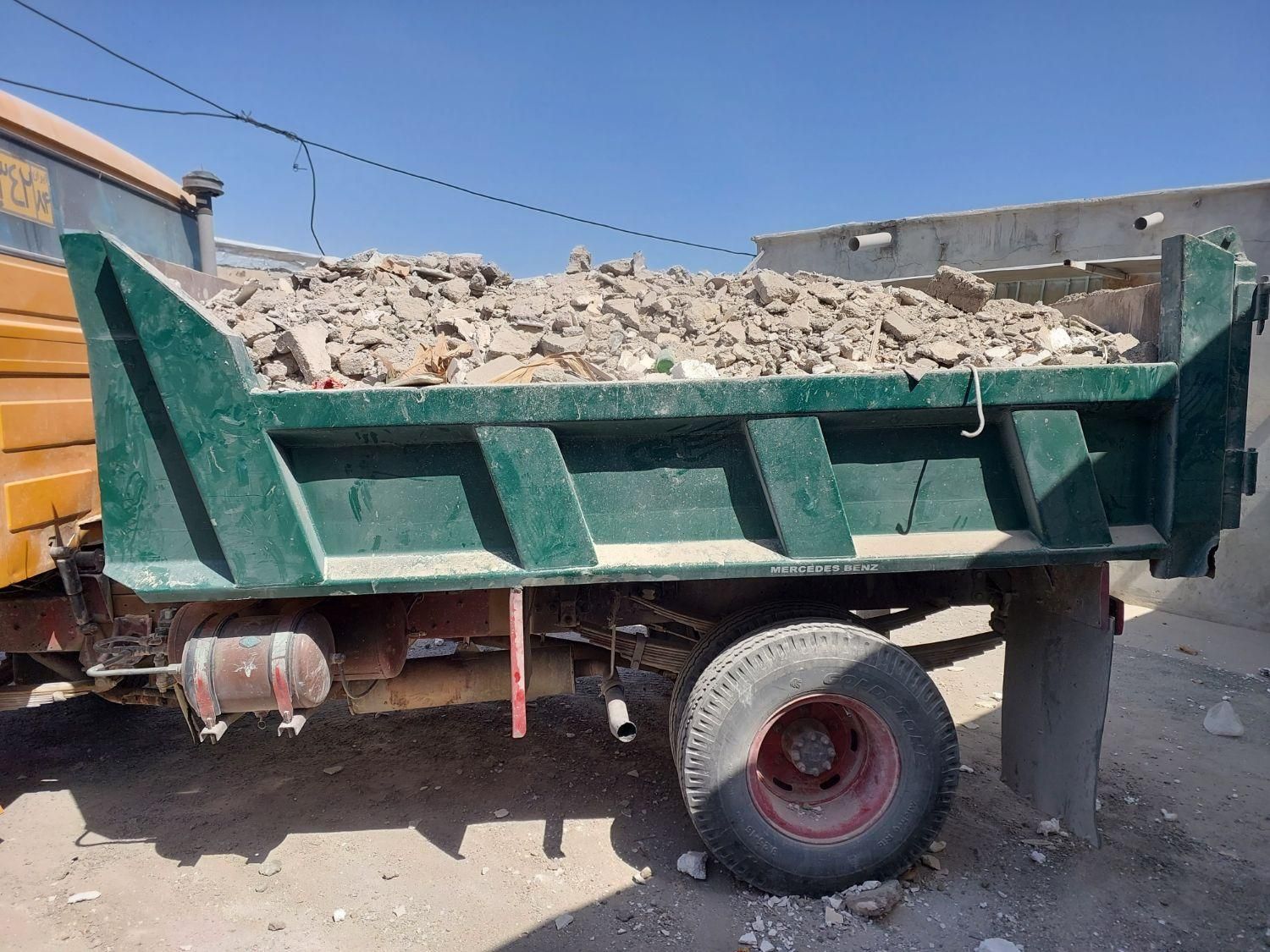 حمل شن،ماسه،سنگ،بیس ونخاله های ساختمانی باخاور۸تن|خدمات حمل و نقل|بندرعباس, |دیوار