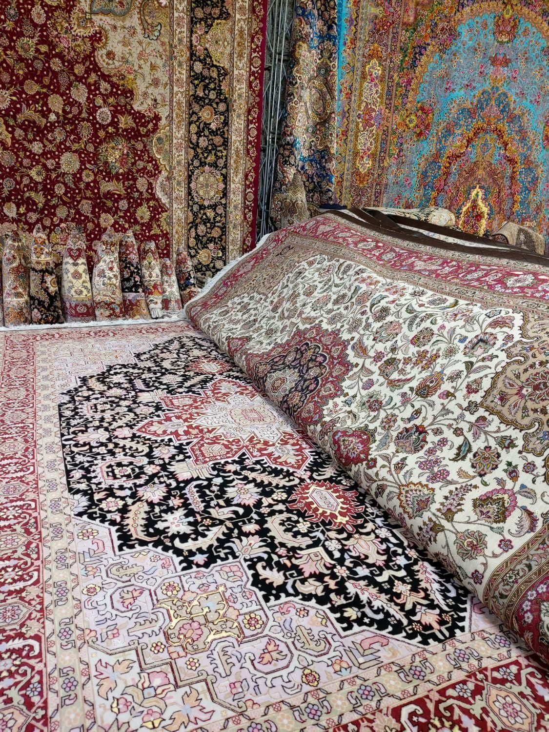 بورس خطیبی علیا سالاری ماهی خریدارفرش دستبافت|فرش|تهران, یوسف‌آباد|دیوار