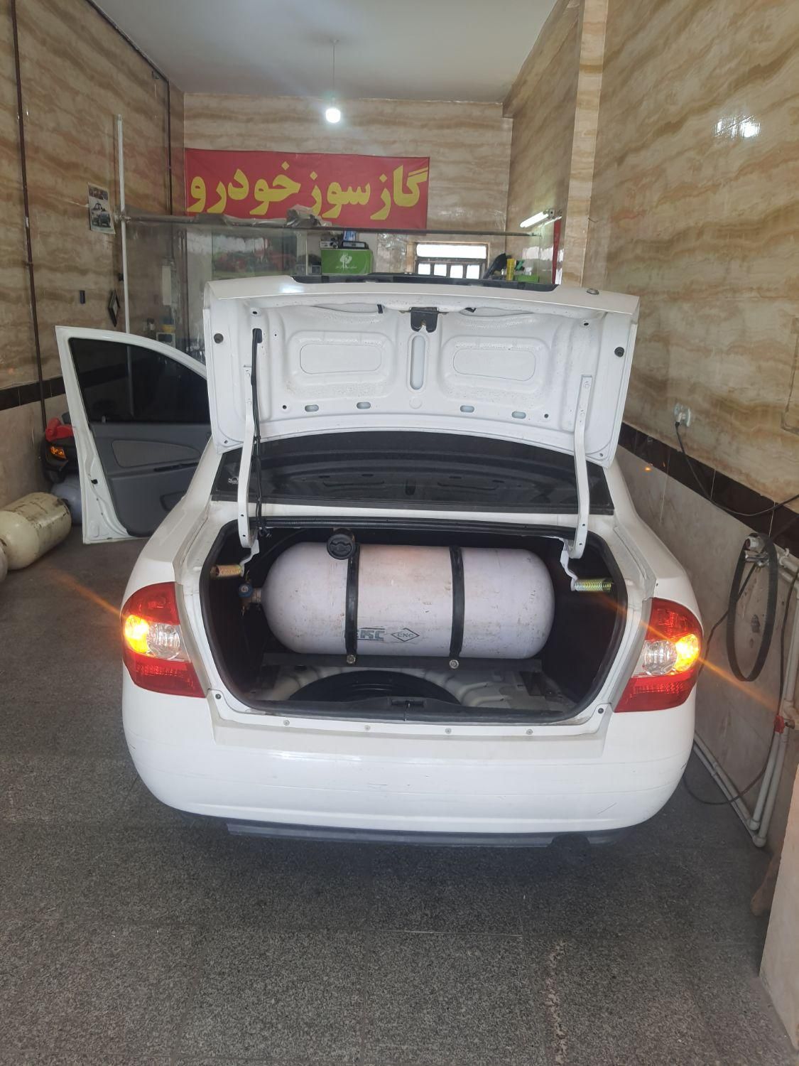گازسوز خودرو منبع گاز cng کپسول سی ان جی نصب گاز|قطعات یدکی و لوازم جانبی|مشهد, توس (بلوار توس)|دیوار