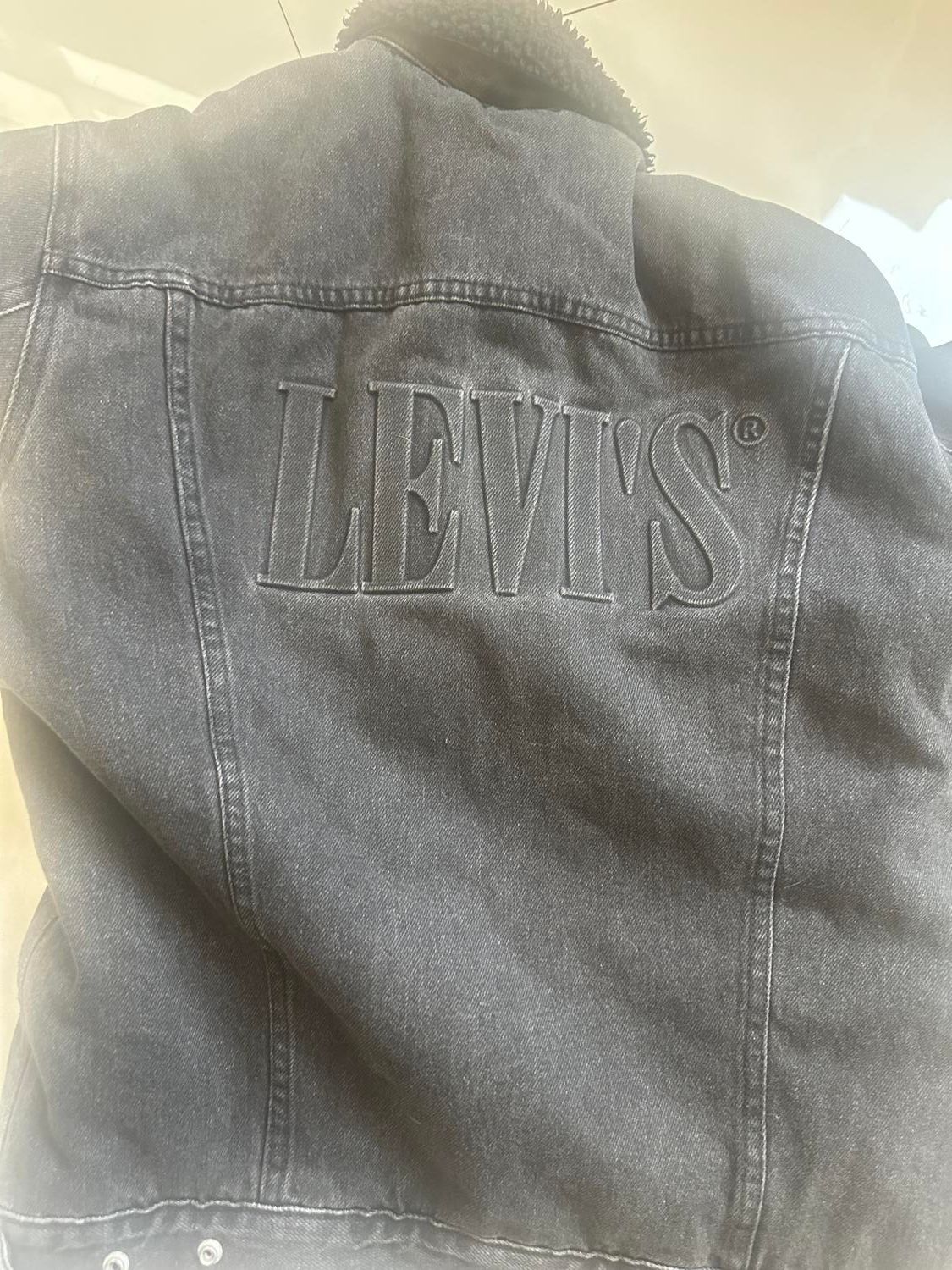 کاپشن کت جین داخل کرکی سایز لارج levis|لباس|تهران, امیرآباد|دیوار