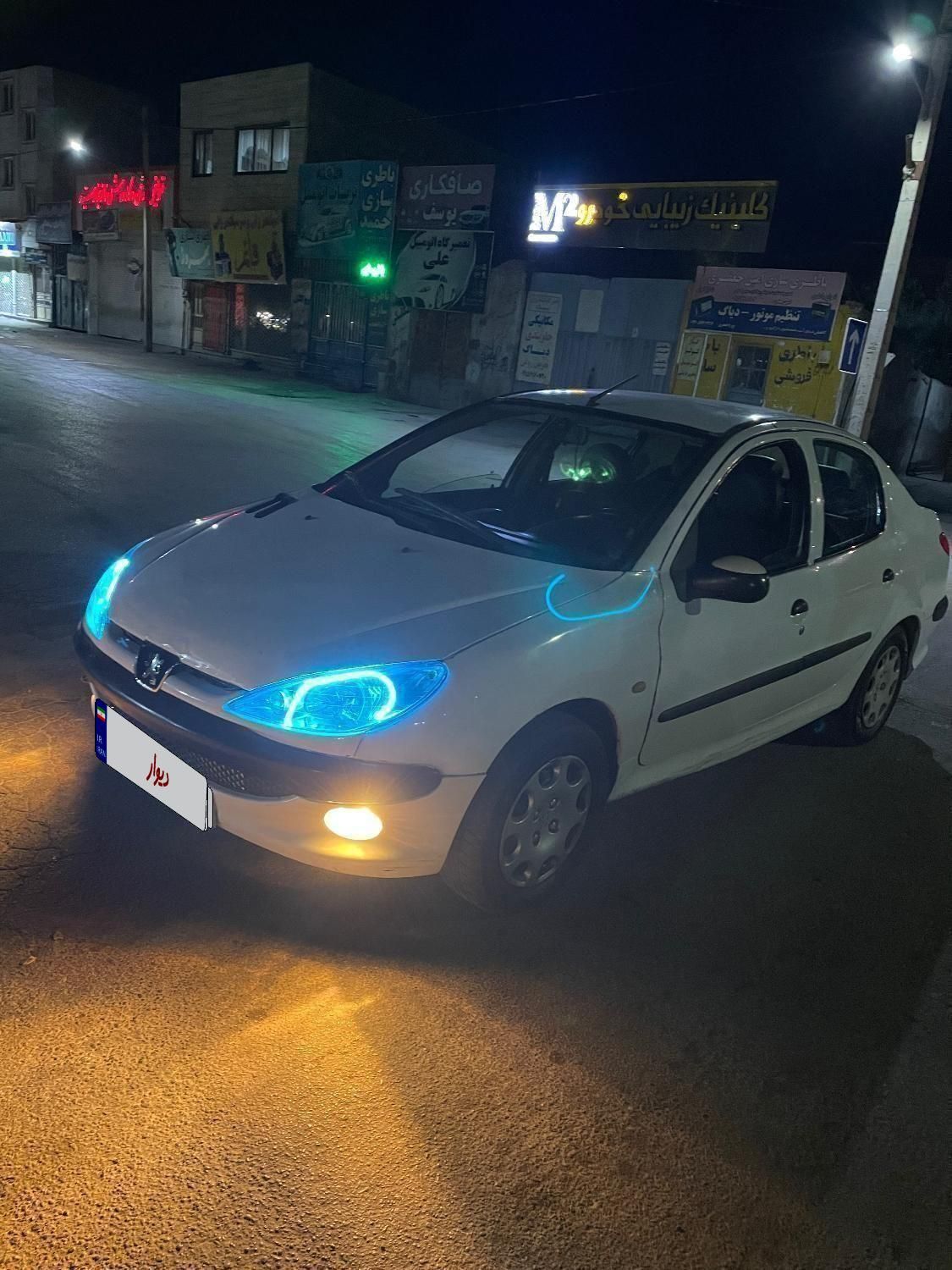 206v8|خودرو سواری و وانت|بجنورد, |دیوار