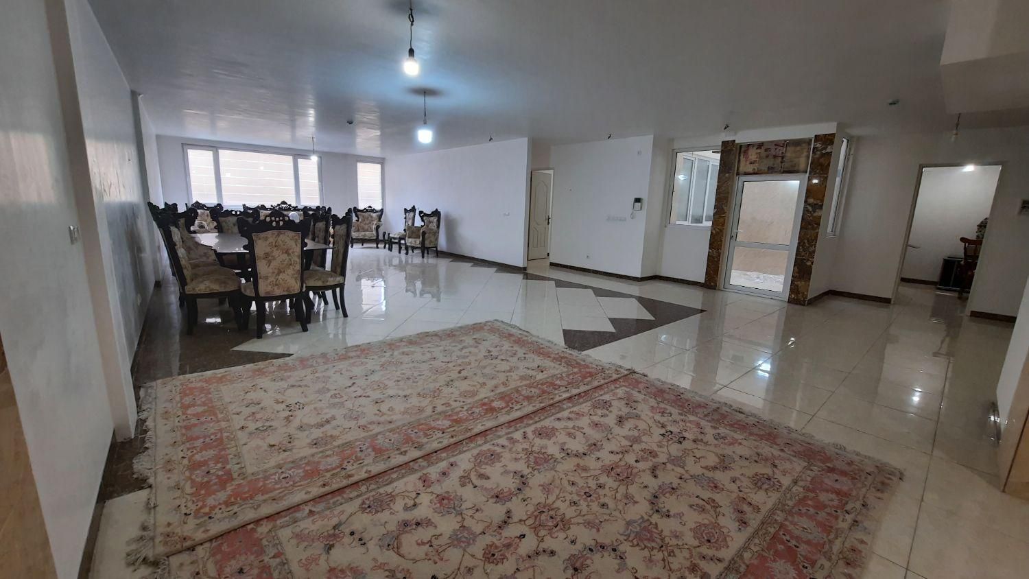 آپارتمان ۲۲۷ متر کلید نخورده طالقانی|فروش آپارتمان|همدان, |دیوار