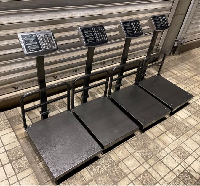 ترازو باسکول صدوپنجاه وسیصد کیلو|فروشگاه و مغازه|کرج, ساسانی (قلمستان)|دیوار