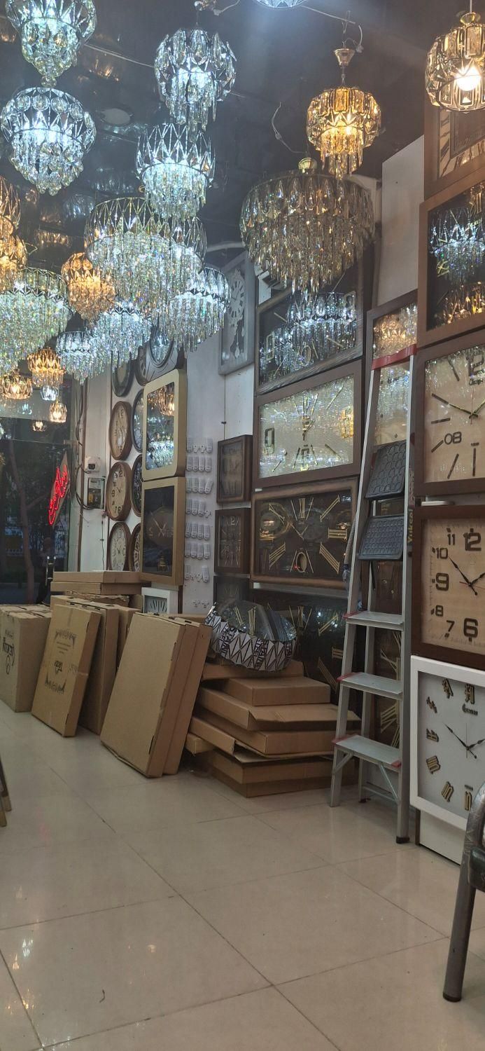 محل بازدید و گالری ،فروغی، مقابل دبستان صفاکار|ساعت دیواری و تزئینی|اصفهان, آهنگران|دیوار