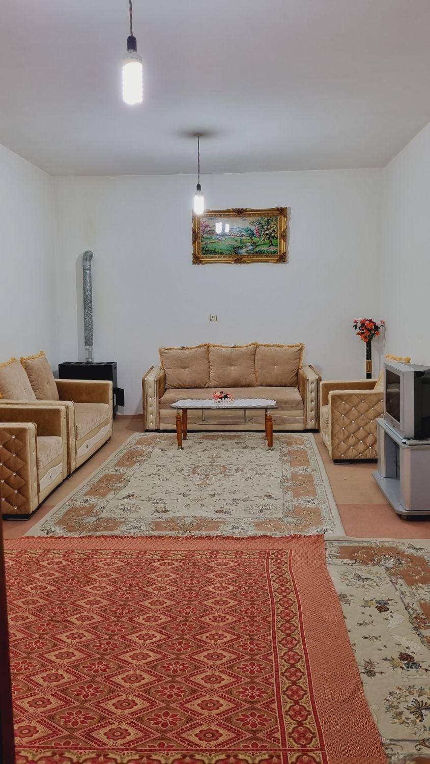 سوئیت دوخوابه پارکینگ دار داخل شهر دربست|اجارهٔ کوتاه‌مدت آپارتمان و سوئیت|آستارا, |دیوار