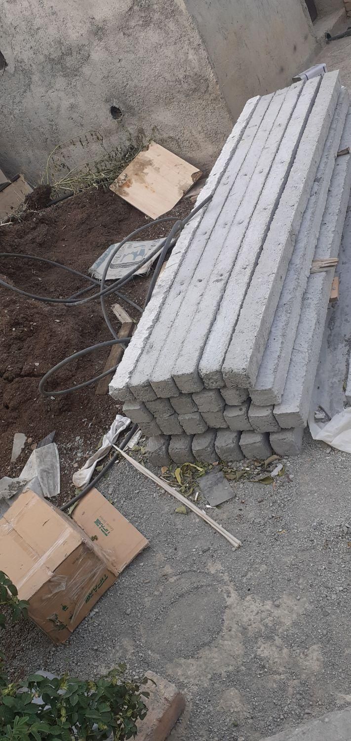 پایه فنس 150 تومان و برق خورشیدی قلیان|مصالح و تجهیزات ساختمان|سنندج, |دیوار