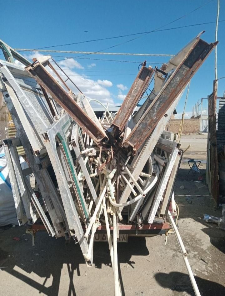 خرید ضایعات ساختمان آهن دروپنجره آلومنیوم آبگرمکن|عمده‌فروشی|قروه, |دیوار