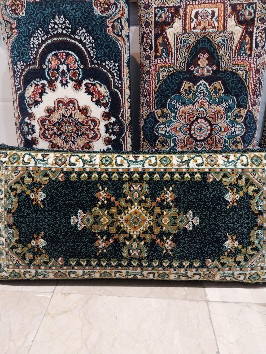 پشتی سالم و نو و اکبند مدل شهر فرش نگارین|پشتی|مشهد, امیر|دیوار