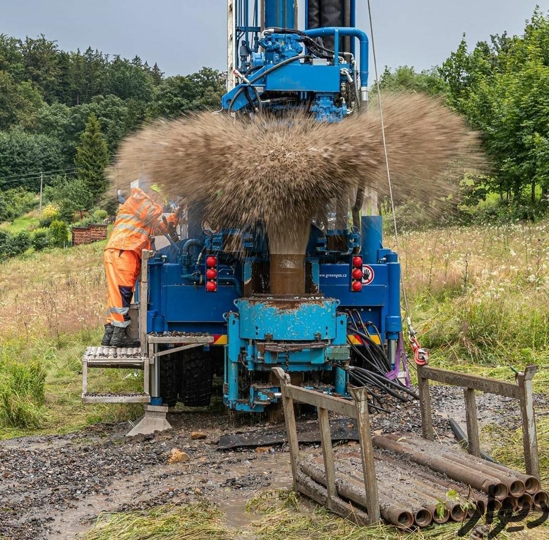 تعیین محل حفاری چاه آب به روش ژئوفیزیک|خدمات باغبانی و درختکاری|بوشهر, |دیوار