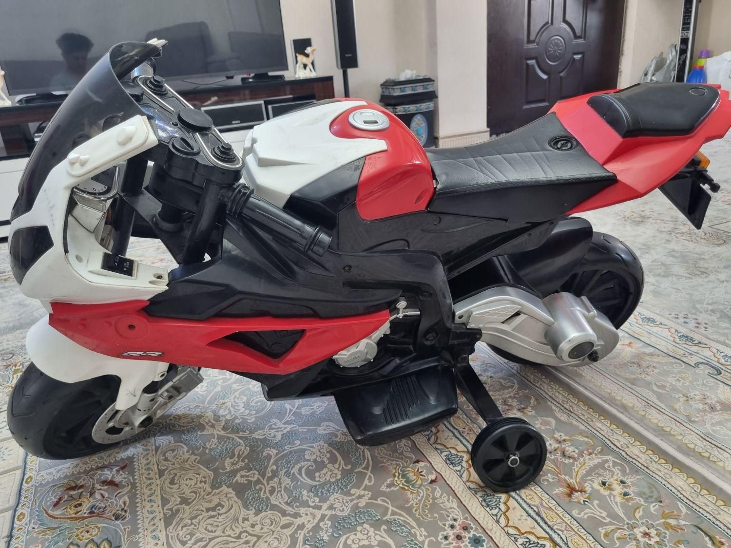 موتور شارژی BMW s1000rr|اسباب‌‌بازی|تهران, اتابک|دیوار