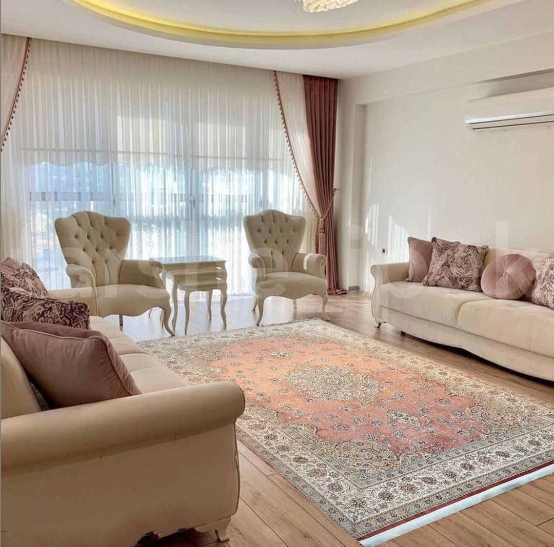 فرش ابریشم کاشان(ماشینی)|فرش|همدان, |دیوار