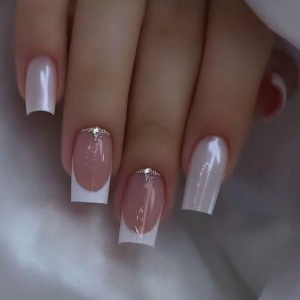 جشنواره تخصصی آموزش کاشت ناخن با مدرک فنی حرفه ای|خدمات آموزشی|تبریز, |دیوار