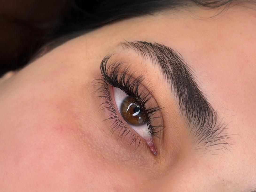اکستنشن و لیفت مژه و ابرو با بهترین متریال|خدمات آرایشگری و زیبایی|فومن, |دیوار