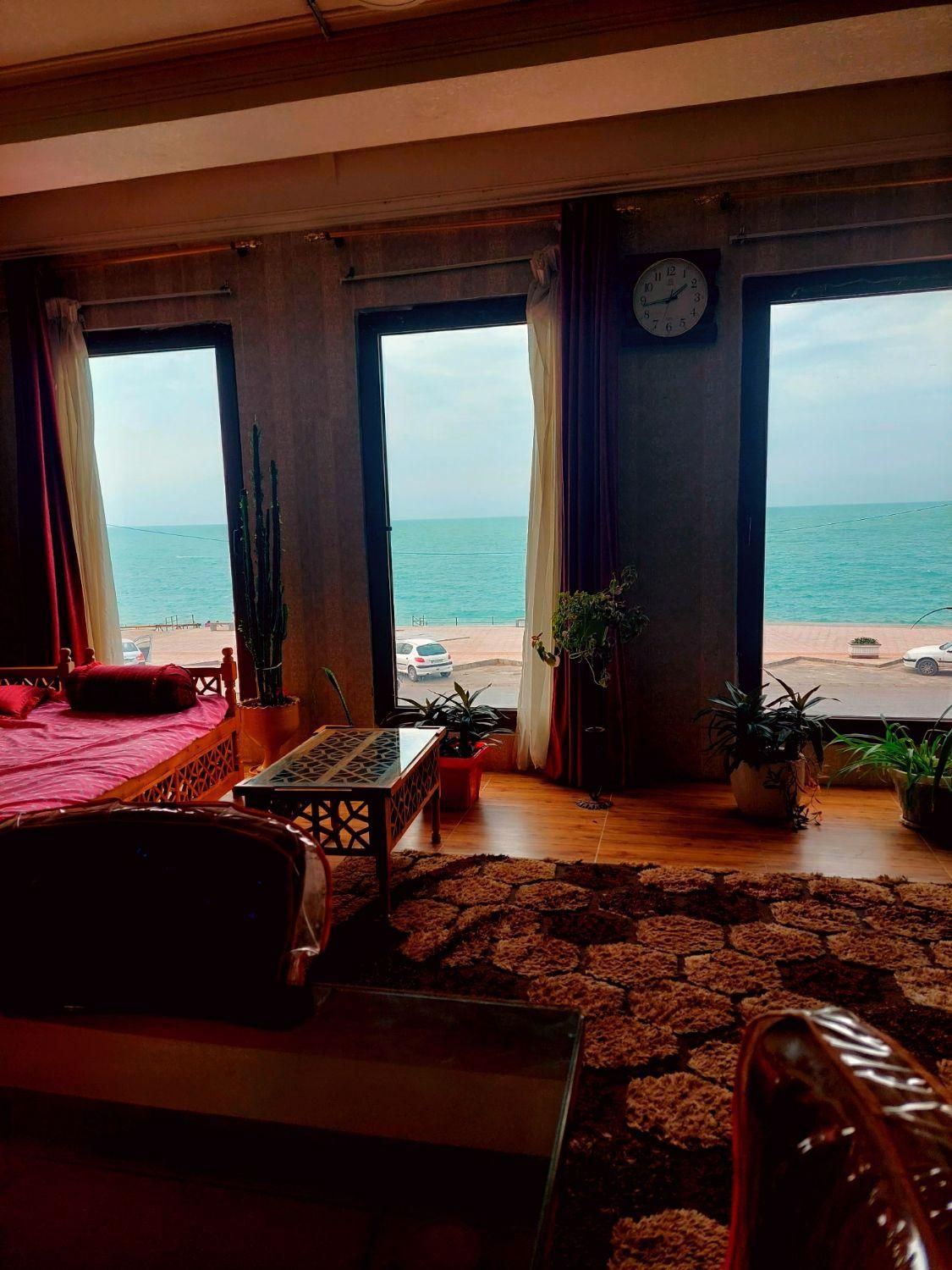 اپارتمان مبله رو به دریا|اجارهٔ کوتاه‌مدت آپارتمان و سوئیت|بوشهر, |دیوار