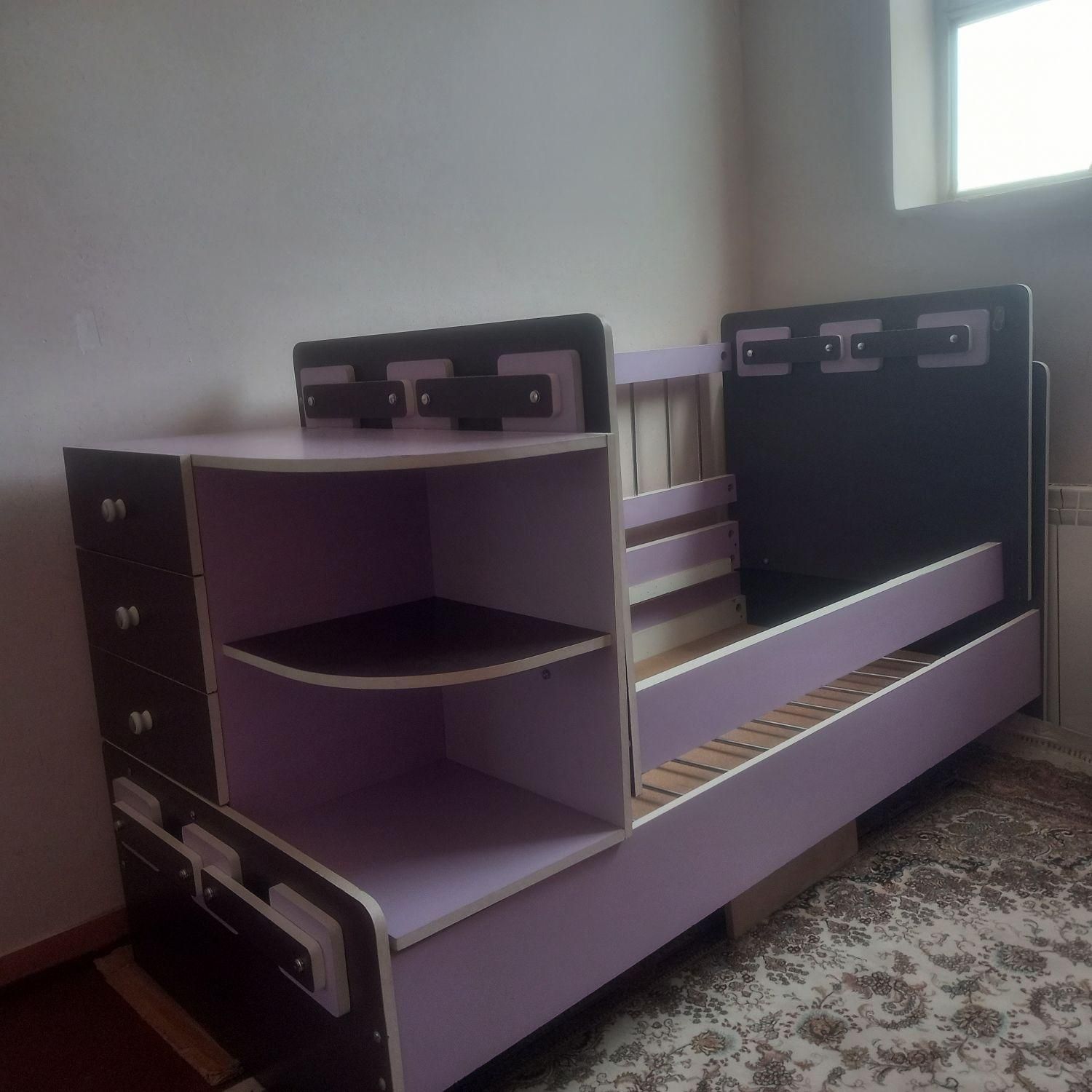 تخت نوجوان وگهواره کودک به همراه میزباسه کشو ۲طبقه|تخت و سرویس خواب|شاهین‌شهر, طالقانی|دیوار